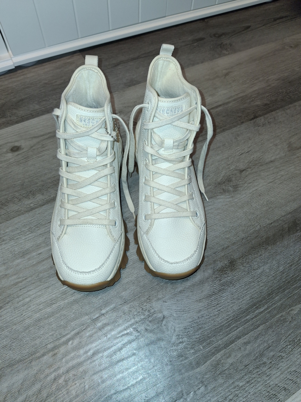 Skechers Women’s Cream Lace-Up Chunky Sole Sneakers